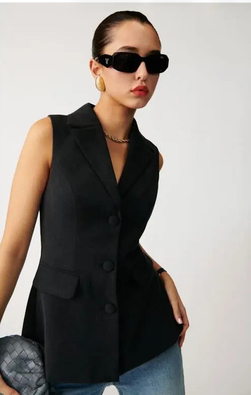 Reformation black billie vest
